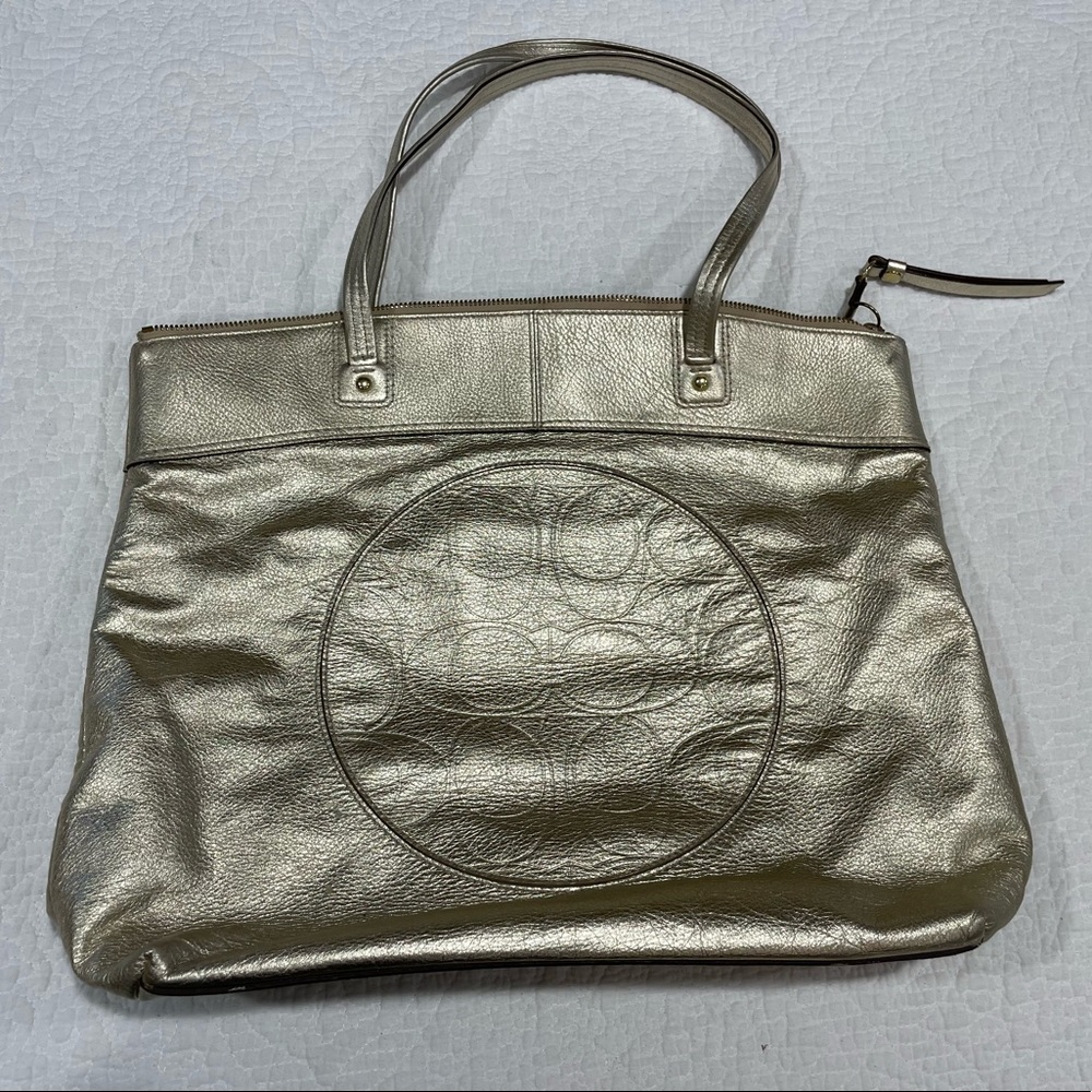 🌟BOGO🌟 Buy 1, Get 1 1/2 off!!  Gold Coach Tote, EUC